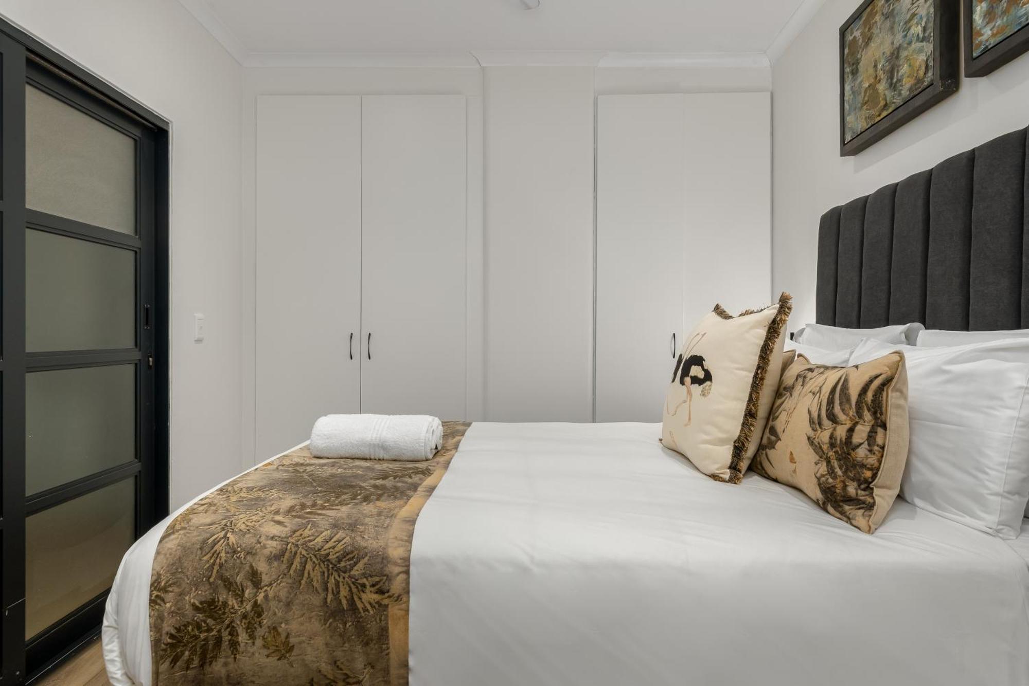 Apartment Hip Hop Plaza 205 *